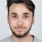 Bonjour je m’appelle Youri, je suis actuellement en Master 2 dans le domaine du sport business,